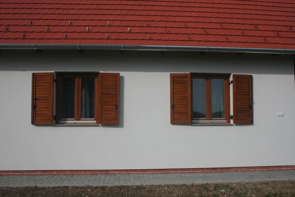 Malomko Apartman Zsira 외부 사진