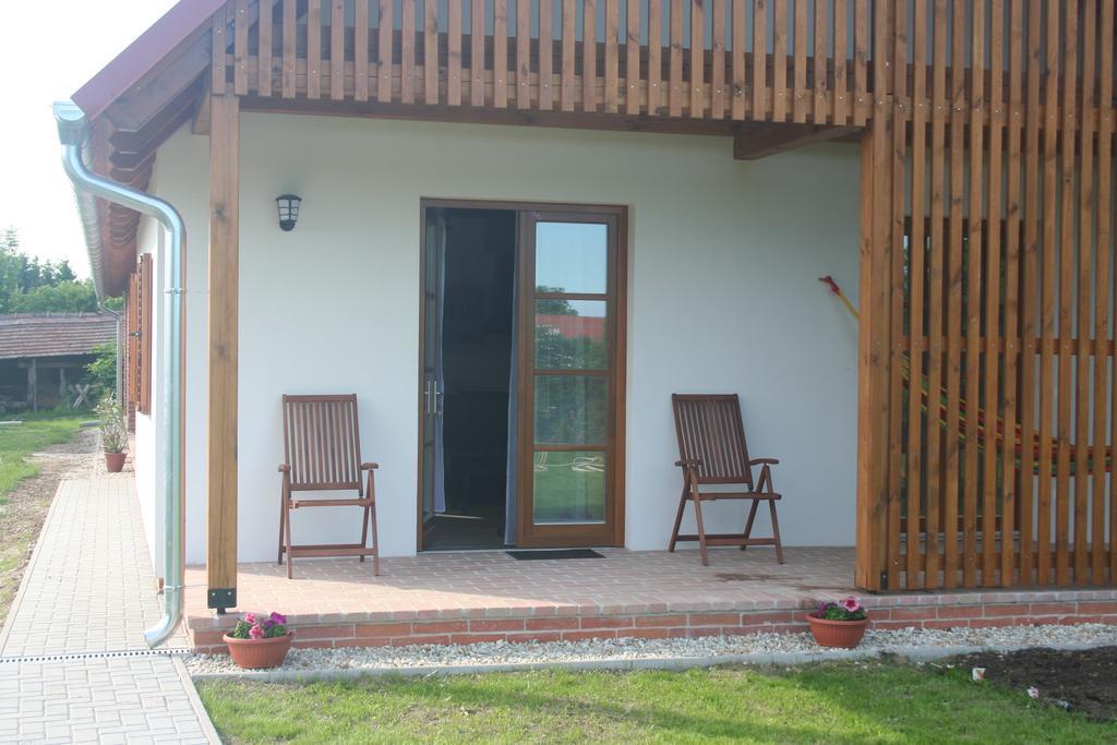 Malomko Apartman Zsira 외부 사진