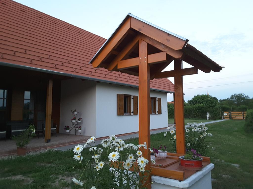 Malomko Apartman Zsira 외부 사진
